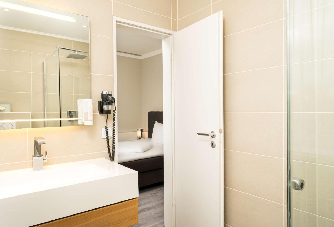 Elaya Hotel 3*