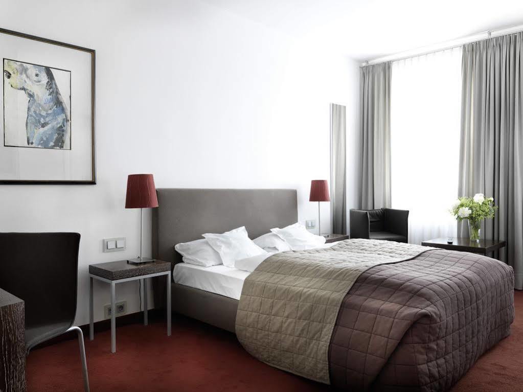 Elaya Hotel 3*